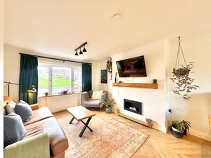 Photo 11- click for photo gallery